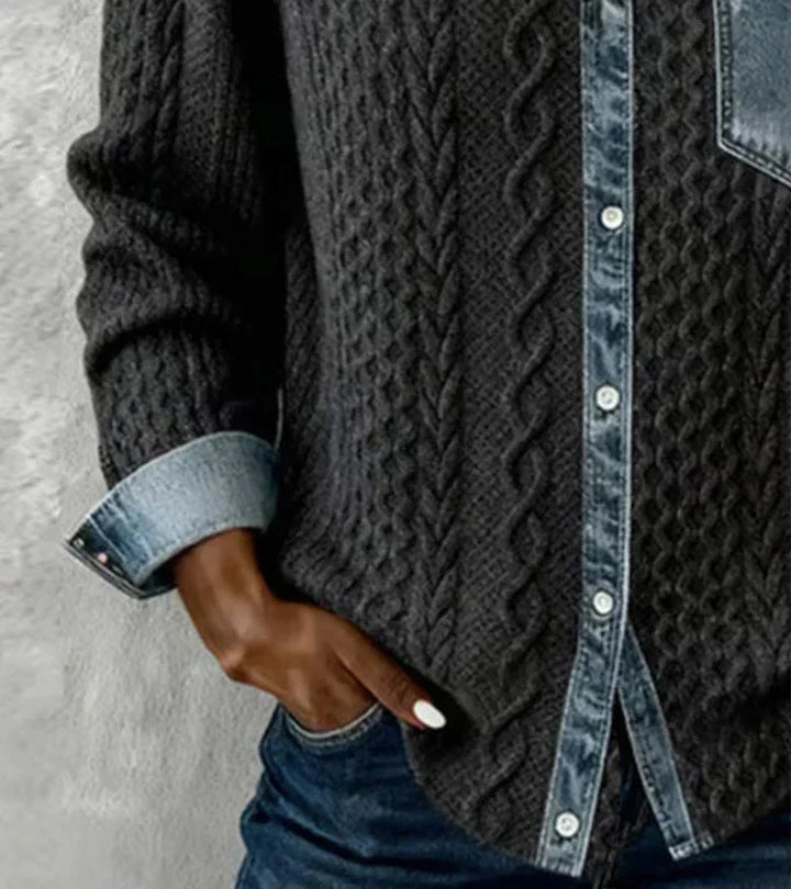 Ambra | Topp i patchworkstickat med denimdetaljer